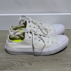 Converse All Star Chuck Taylor Unisex White Sneakers Men's 6.5 Woman's 8.5